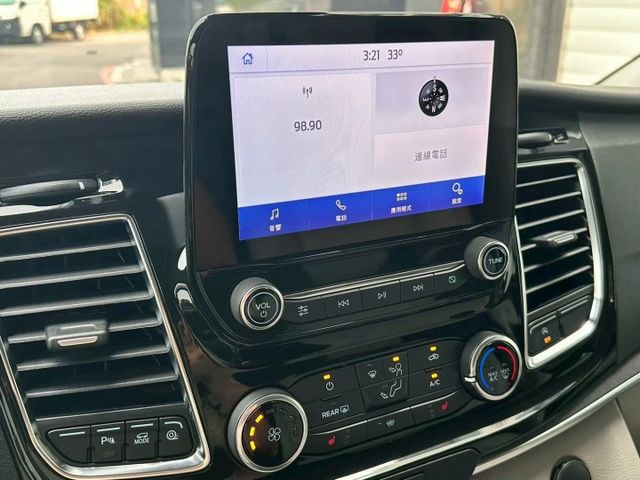 FORD 旅行家2.0柴油 豪華版  第16張相片