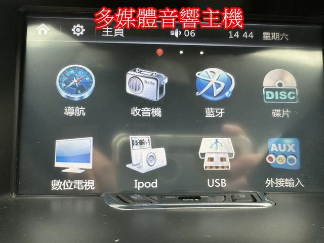 特價出清14年福特ECOSPORT 1.5經濟可愛小休旅 低里程  第16張相片