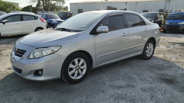出清特賣~2010年ALTIS 1.8 全車原鈑件  第1張相片