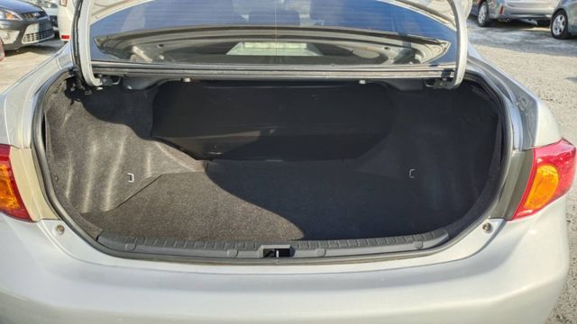 出清特賣~2010年ALTIS 1.8 全車原鈑件  第11張相片