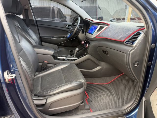 2016年現代TUCSON 2.0柴油 I-KEY 升級安卓機 全車原鈑件  第12張相片