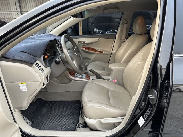 特價出清~2010年TOYOTA  ALTIS 1.8 升級安卓機 恆溫  第9張相片