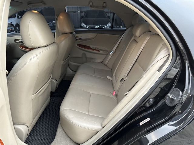 特價出清~2010年TOYOTA  ALTIS 1.8 升級安卓機 恆溫  第10張相片