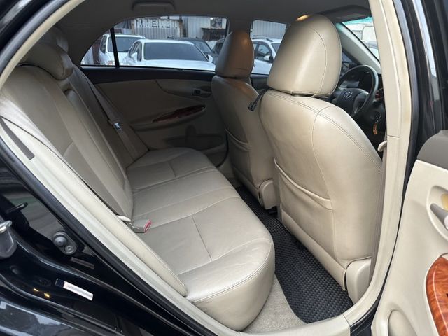特價出清~2010年TOYOTA  ALTIS 1.8 升級安卓機 恆溫  第12張相片