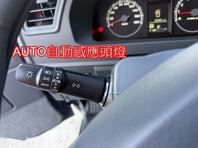 僅跑6千公里 2022年中華得利卡 自排 2.4商用貨車 升降尾門  第13張相片