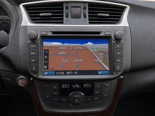 NISSAN日產 SENTRA  第7張相片