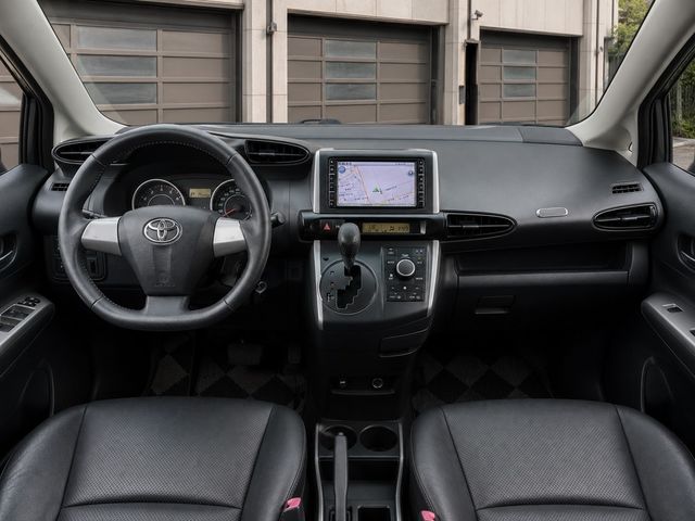 TOYOTA豐田 WISH  第2張相片