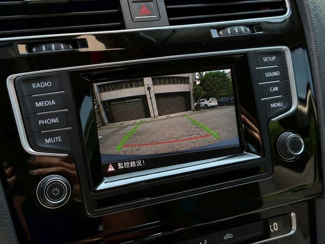 VOLKSWAGEN福斯 GOLF  第6張相片