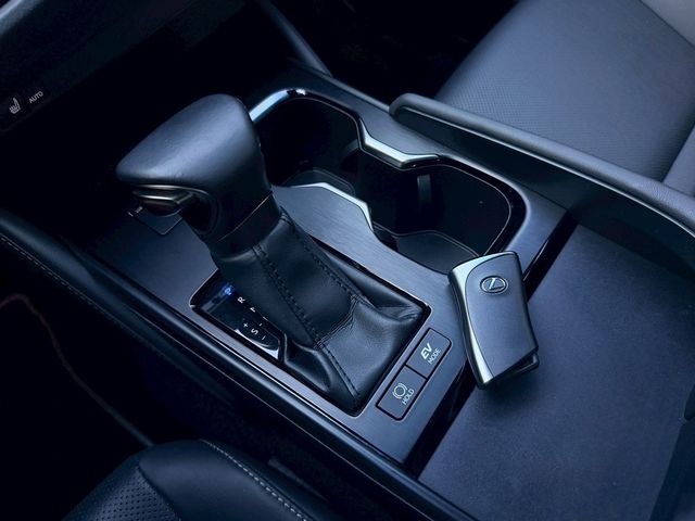 LEXUS凌志 ES300H  第9張相片