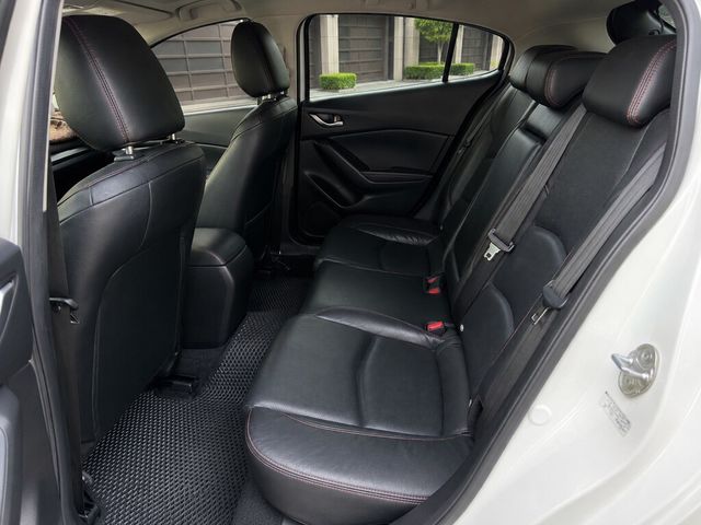 MAZDA馬自達 MAZDA 3  第4張相片