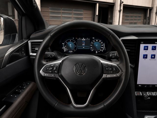 VOLKSWAGEN福斯 AMAROK  第6張相片