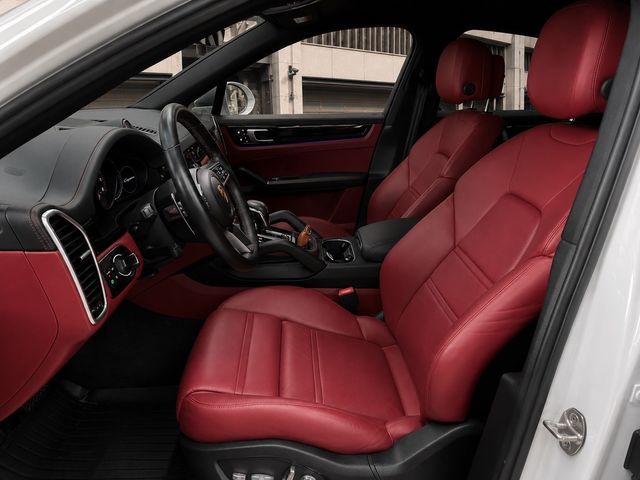 PORSCHE保時捷 CAYENNE  第3張相片