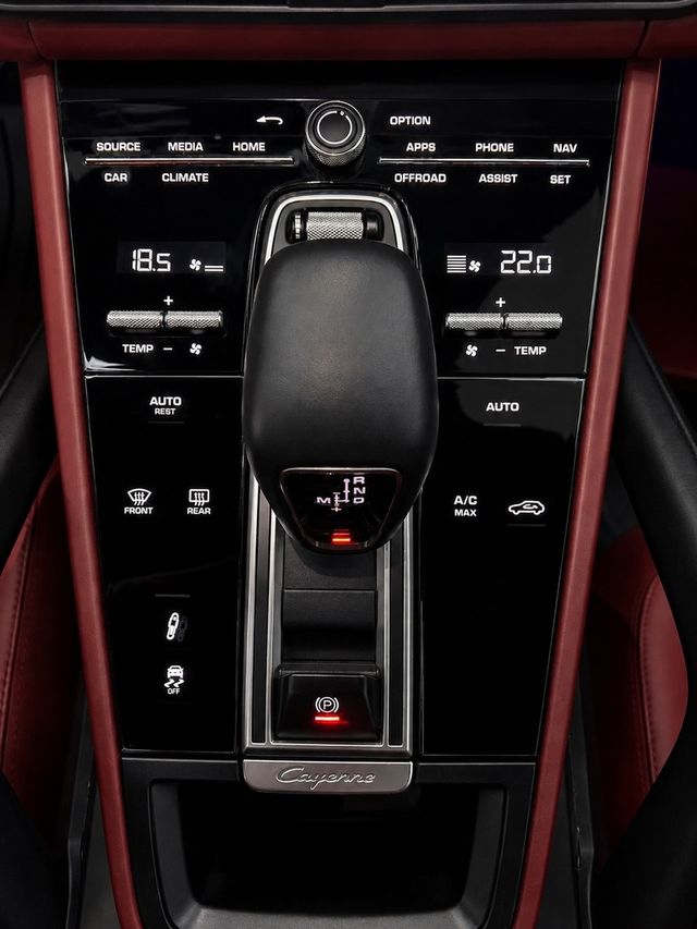 PORSCHE保時捷 CAYENNE  第5張相片