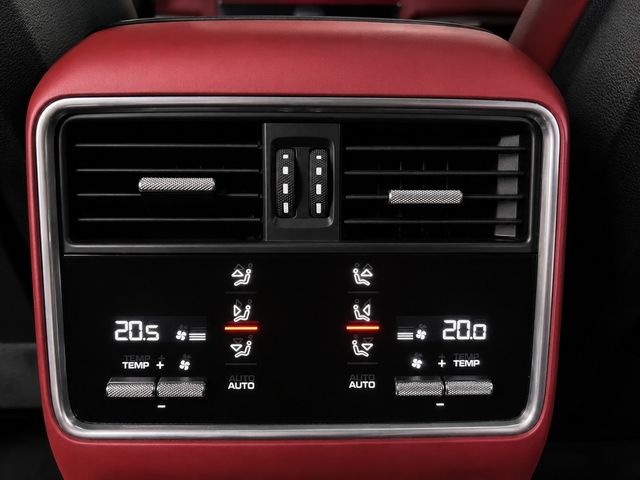 PORSCHE保時捷 CAYENNE  第7張相片