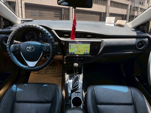 TOYOTA豐田 ALTIS  第2張相片