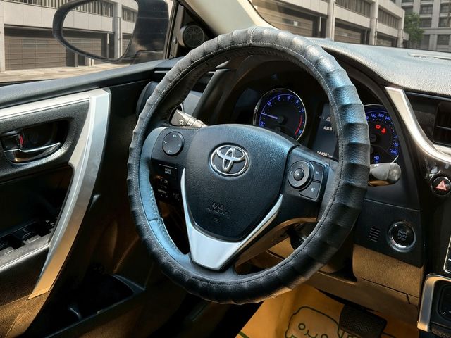 TOYOTA豐田 ALTIS  第7張相片