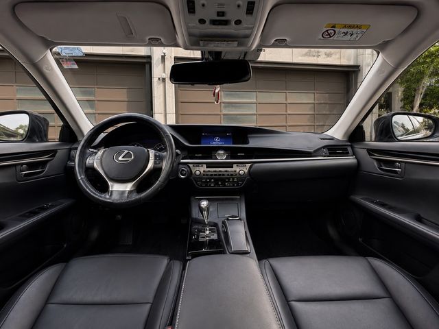 LEXUS凌志 ES300H  第2張相片