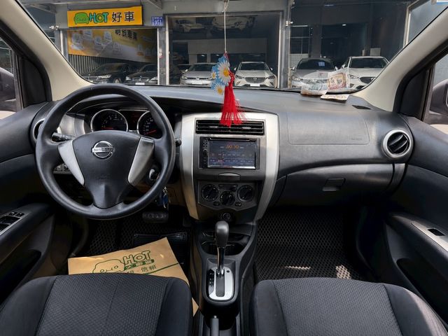 NISSAN日產 LIVINA  第2張相片