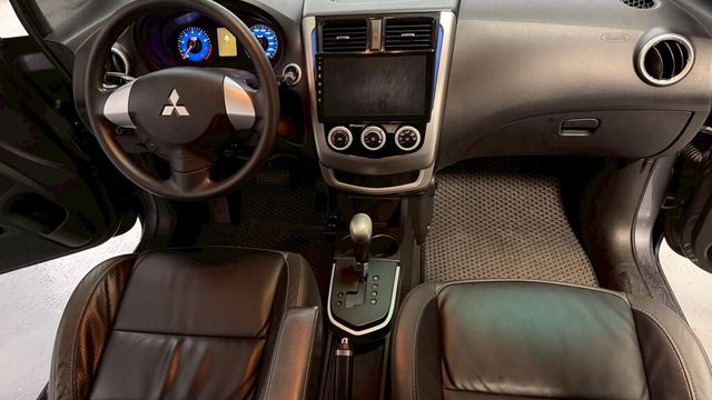 MITSUBISHI三菱 COLT PLUS  第4張相片
