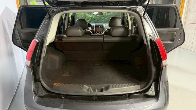 MITSUBISHI三菱 COLT PLUS  第8張相片