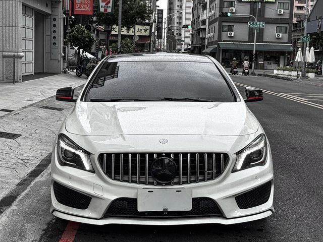 M-BENZ賓士 CLA250  第4張相片