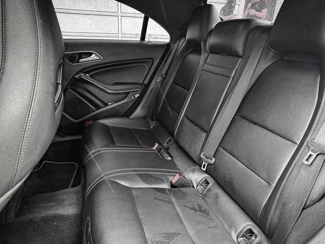 M-BENZ賓士 CLA250  第8張相片