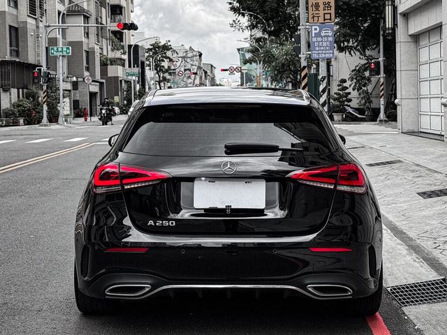 M-BENZ賓士 A250  第5張相片