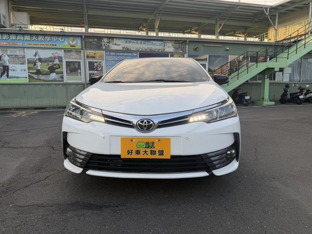 TOYOTA豐田 ALTIS  第3張相片