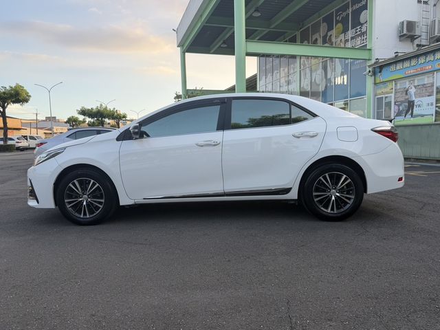 TOYOTA豐田 ALTIS  第4張相片