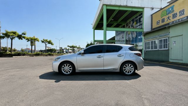 LEXUS凌志 CT200H  第4張相片