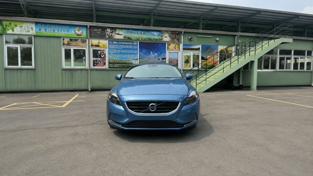 VOLVO富豪 V40  第3張相片