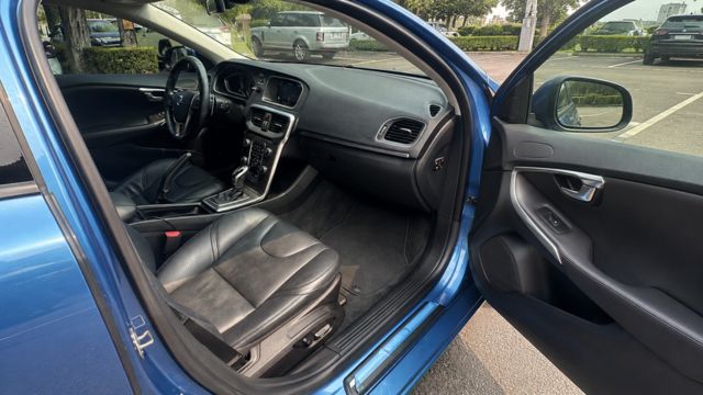 VOLVO富豪 V40  第7張相片