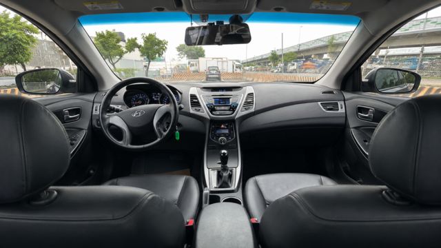 HYUNDAI現代 ELANTRA  第6張相片
