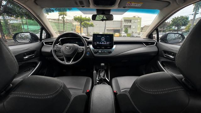 TOYOTA豐田 COROLLA ALTIS HYBRID  第6張相片