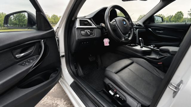 BMW寶馬 318I  第5張相片