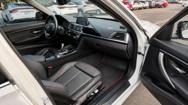 BMW寶馬 318I  第7張相片