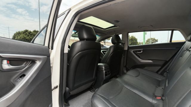 HYUNDAI現代 ELANTRA  第8張相片