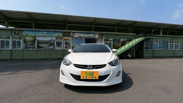 HYUNDAI現代 ELANTRA  第3張相片