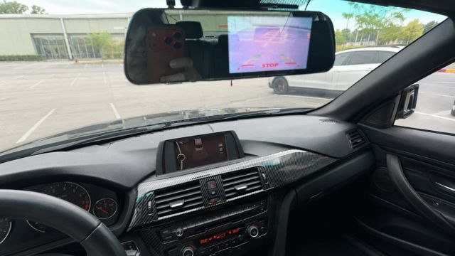 BMW寶馬 318D SEDAN  第10張相片