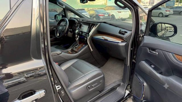 TOYOTA豐田 ALPHARD  第7張相片