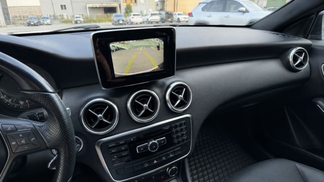 M-BENZ賓士 A180  第9張相片