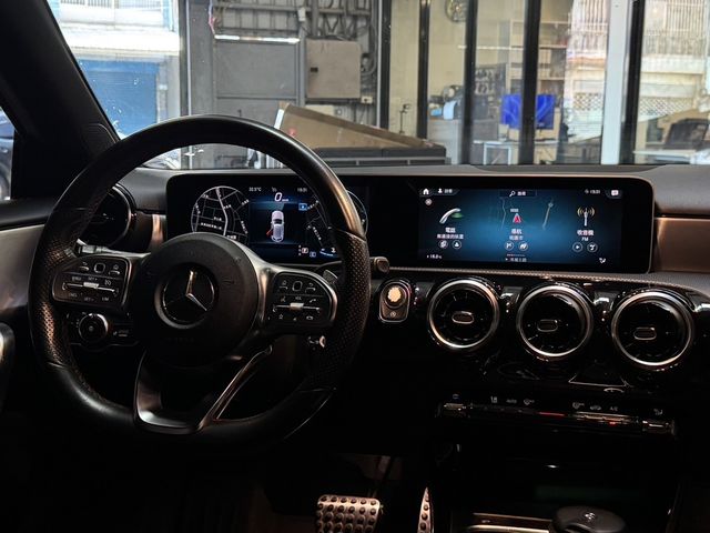 M-BENZ賓士 A250  第4張相片