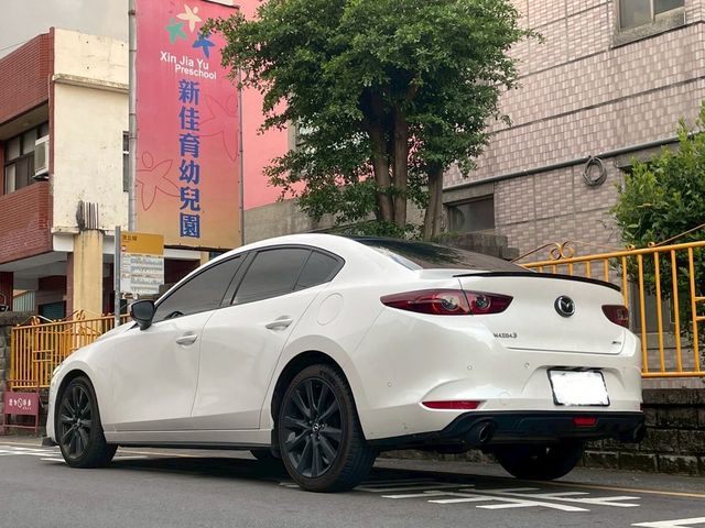MAZDA馬自達 MAZDA 3  第2張相片