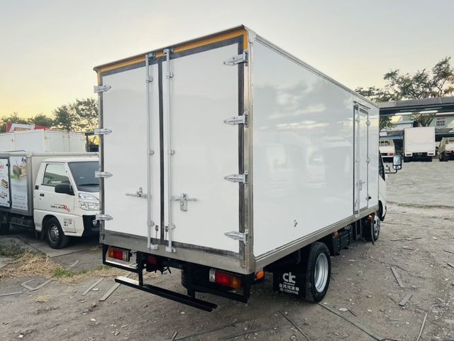 正2018年 HINO 加長14尺冷凍箱 -25度冷凍車 可升5噸 內長437 內寬180 內高170  第3張相片