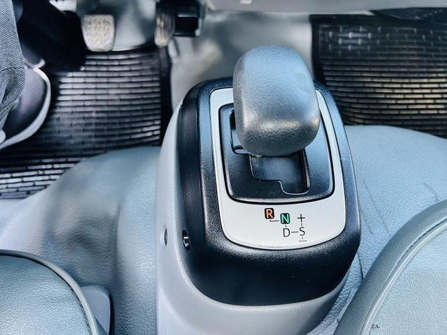 正2018年 HINO 車斗超長14尺 稀有自排 左右盲點影像 輕油電 提升馬力更省油  第9張相片