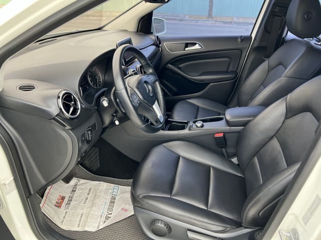 賞車專線 0930-039-715 彭先生  此車好料太多打不完 歡迎直接預約賞車 本店多部車為車主寄賣及自售車 賞車請  第6張相片