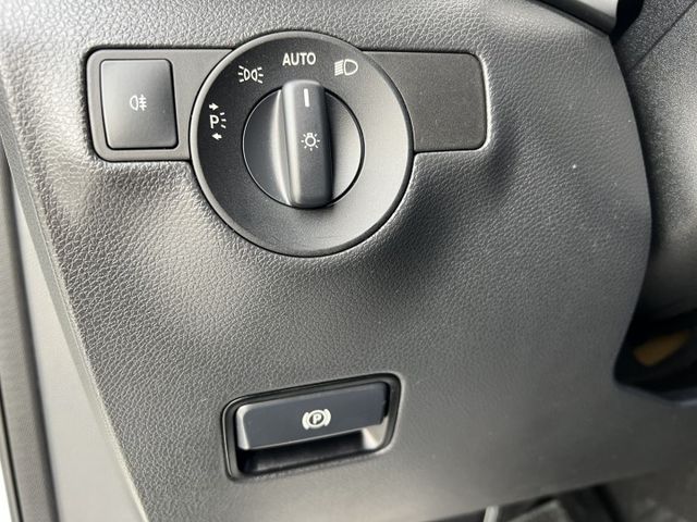 賞車專線 0930-039-715 彭先生  此車好料太多打不完 歡迎直接預約賞車 本店多部車為車主寄賣及自售車 賞車請  第14張相片