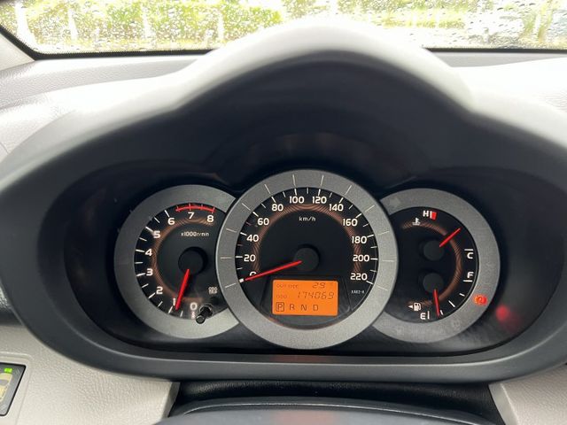 【特價】最頂級2.4 G版尊貴型 循跡 天窗 電熱椅 六安 原鈑件認證車 低里程 日本原裝進口 大滿配 預約下訂送安卓機  第15張相片