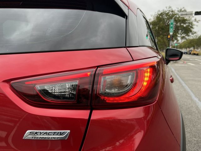 【原版件x認證車】頂級型 LED頭尾燈 iKEY 盲點 18吋鋁圈 抬頭顯示 原廠導航 紅黑內裝 進口代步小車首選有保固  第19張相片