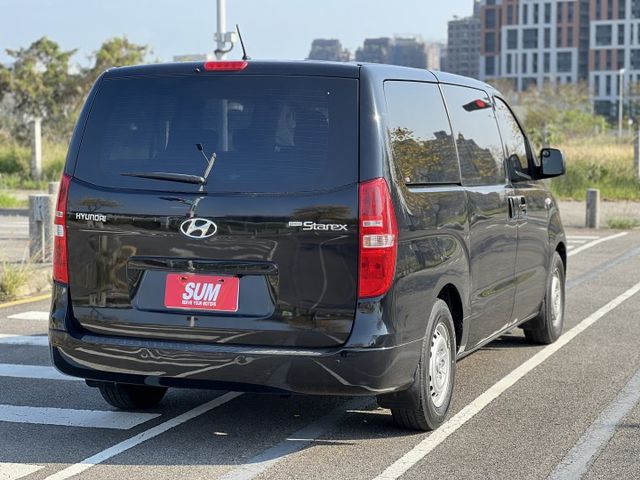 【原版件x認證車】低里程 升級全滑軌! 空間超大好運用 內外漂亮無待修 全新安卓機+倒車顯影+行車紀錄器 CarPlay  第5張相片